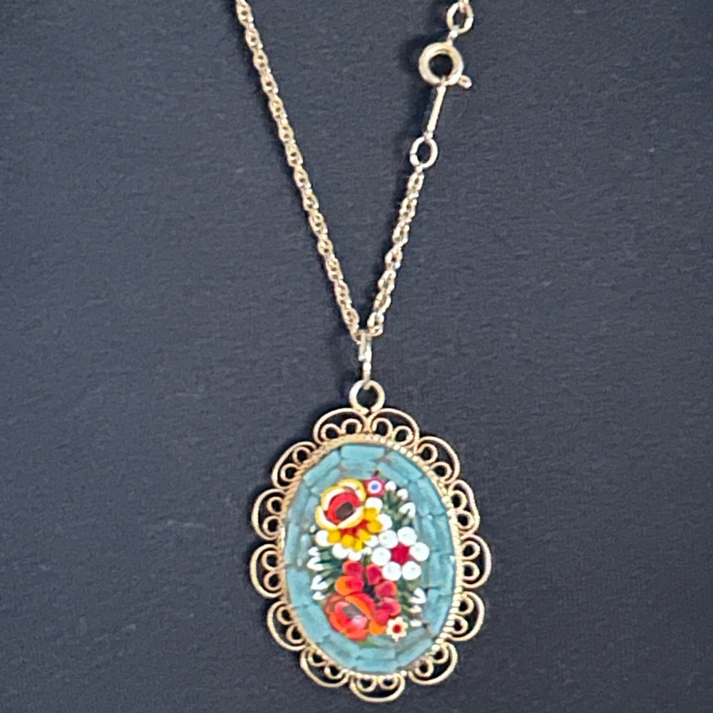 Vintage Micro-mosaic Pendant Necklace - Picture 5 of 8